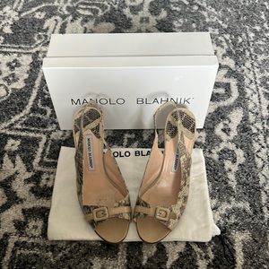 Manolo Blahnik beige snack sling back sandals
